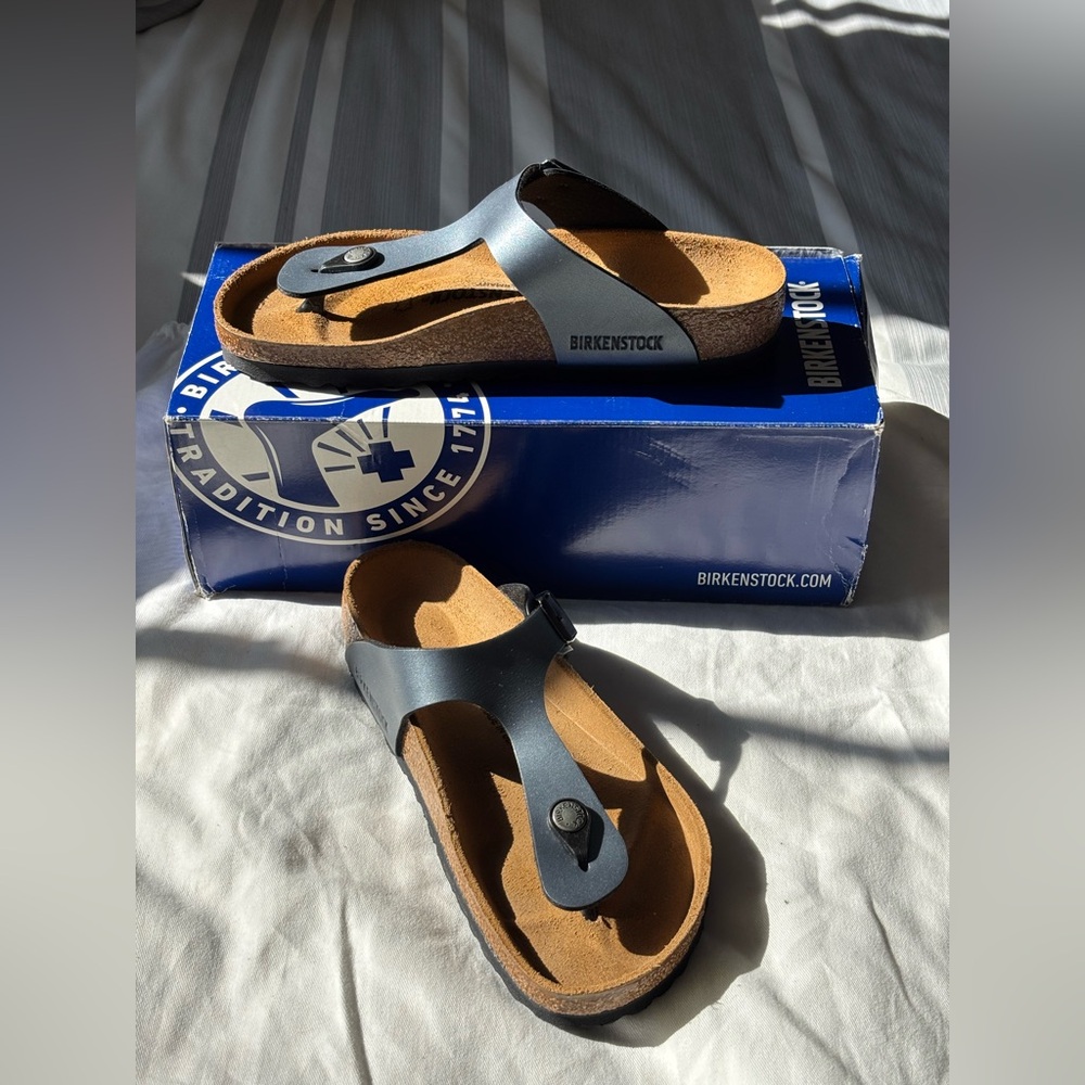 Birkenstock Blue and Brown Gizeh Sandals Brand New In Box 37